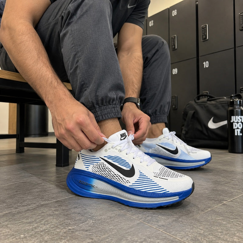 TENIS Nike Vomero 18 Dynamic Run