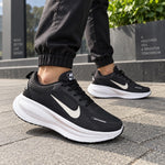 TENIS Nike Vomero 18 Dynamic Run