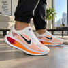 TENIS Nike Vomero 18 Dynamic Run